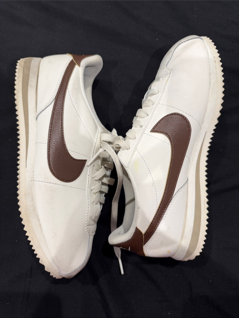 Women’s Nike White and Brown Leather Casual Sneakers